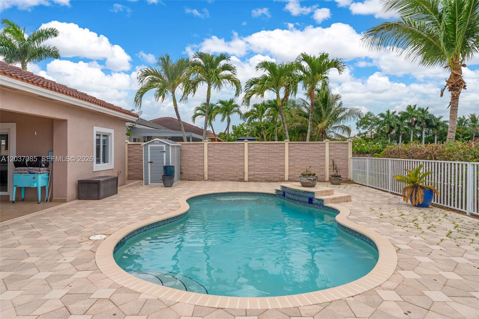 4449 Southwest 164th Path Miami, FL 33185 - Photo 23 of 40
