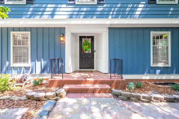 $945,000 | 811 Kings Mill Road, Chapel Hill, NC 27517