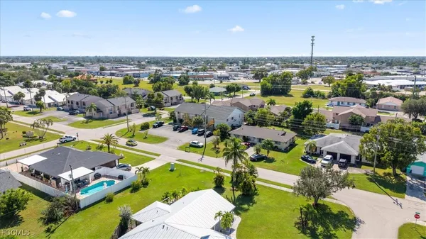 $1,300 | 1126 Southeast 8th Street, Unit 102, Cape Coral, FL 33990