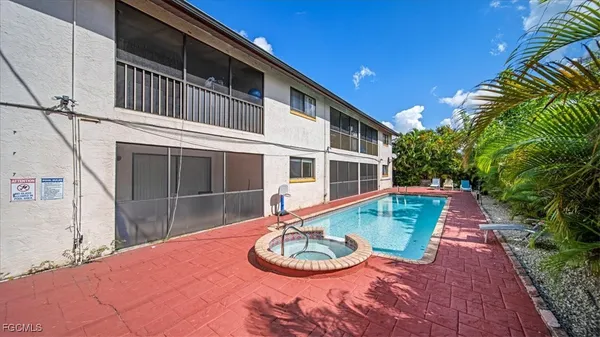 $1,300 | 1126 Southeast 8th Street, Unit 102, Cape Coral, FL 33990