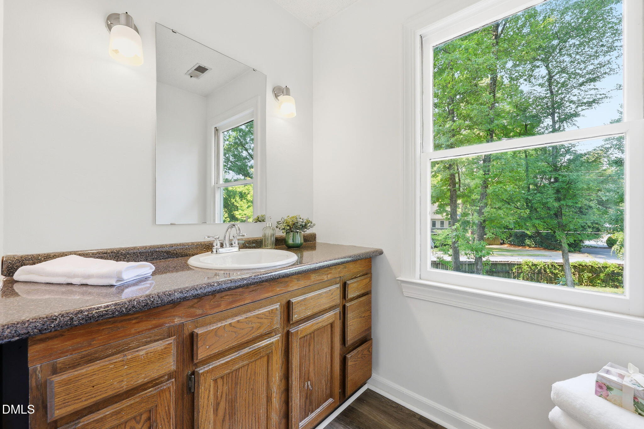 6505 Wooden Shoe Lane Raleigh, NC 27613 - Photo 21 of 31 36-web-or-mls-IMG_1932_edit