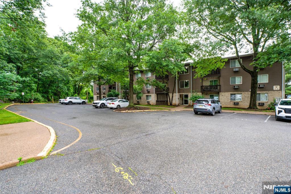 314 Federal Hill Road, Unit 314 Pompton Lakes, NJ 07442 - Photo 2 of 29