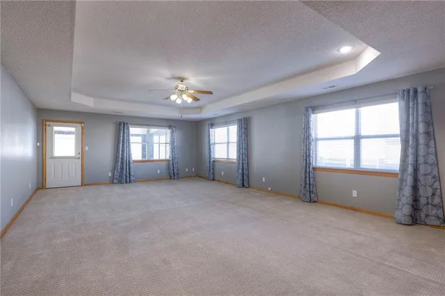 $290,000 | 528 Saturn Drive, Raymore, MO 64083