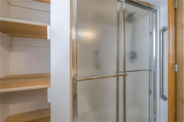 $290,000 | 528 Saturn Drive, Raymore, MO 64083