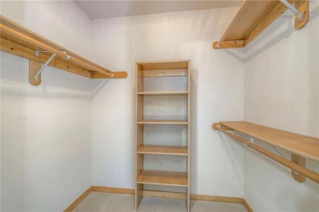 $290,000 | 528 Saturn Drive, Raymore, MO 64083