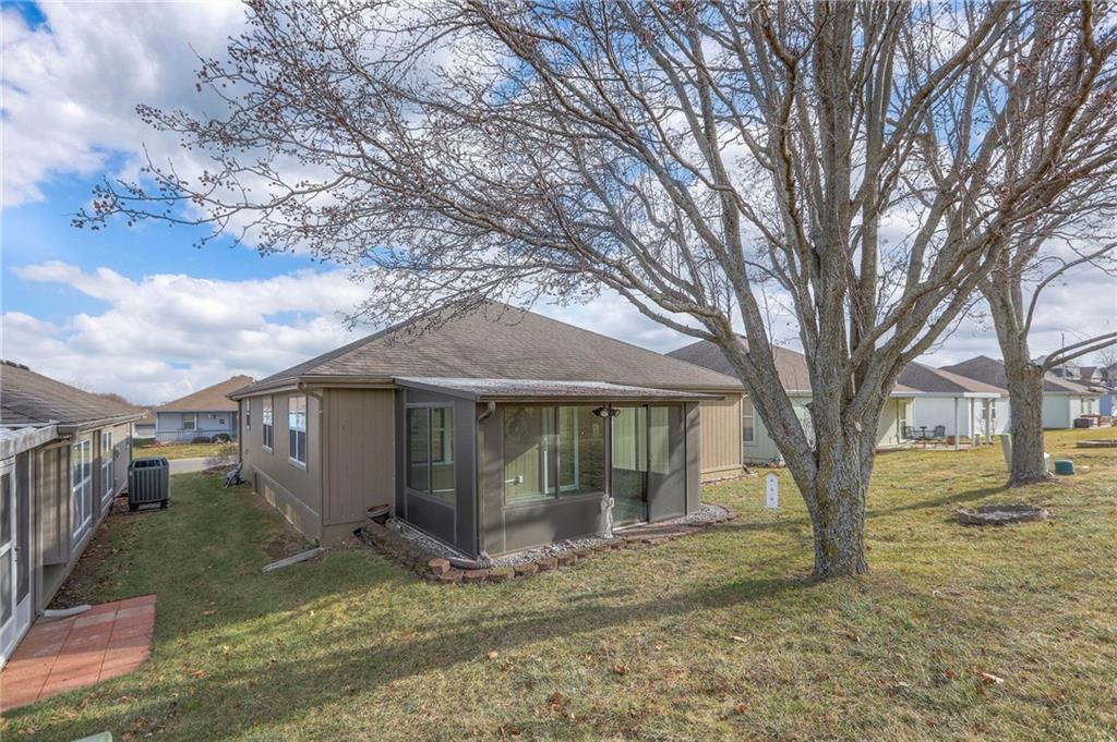 528 Saturn Drive Raymore, MO 64083 - Photo 32 of 38