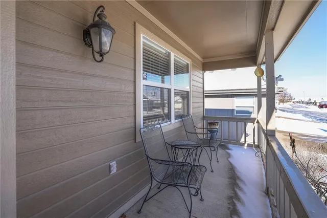 $290,000 | 528 Saturn Drive, Raymore, MO 64083