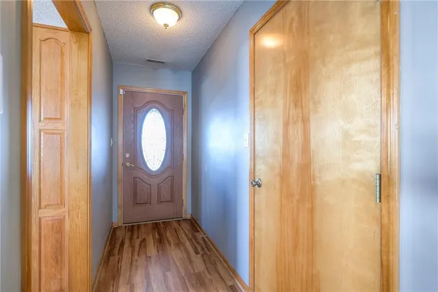 $290,000 | 528 Saturn Drive, Raymore, MO 64083