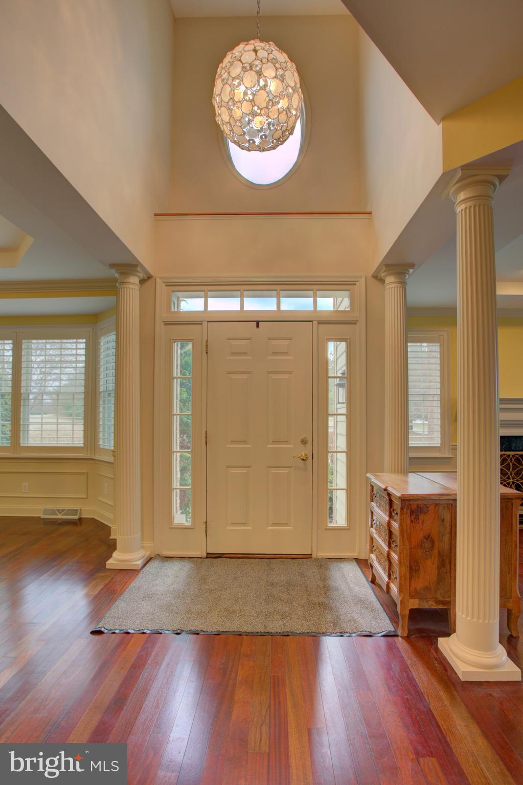 602 Northfield Road Lititz, PA 17543 - Photo 4 of 48 FOYER