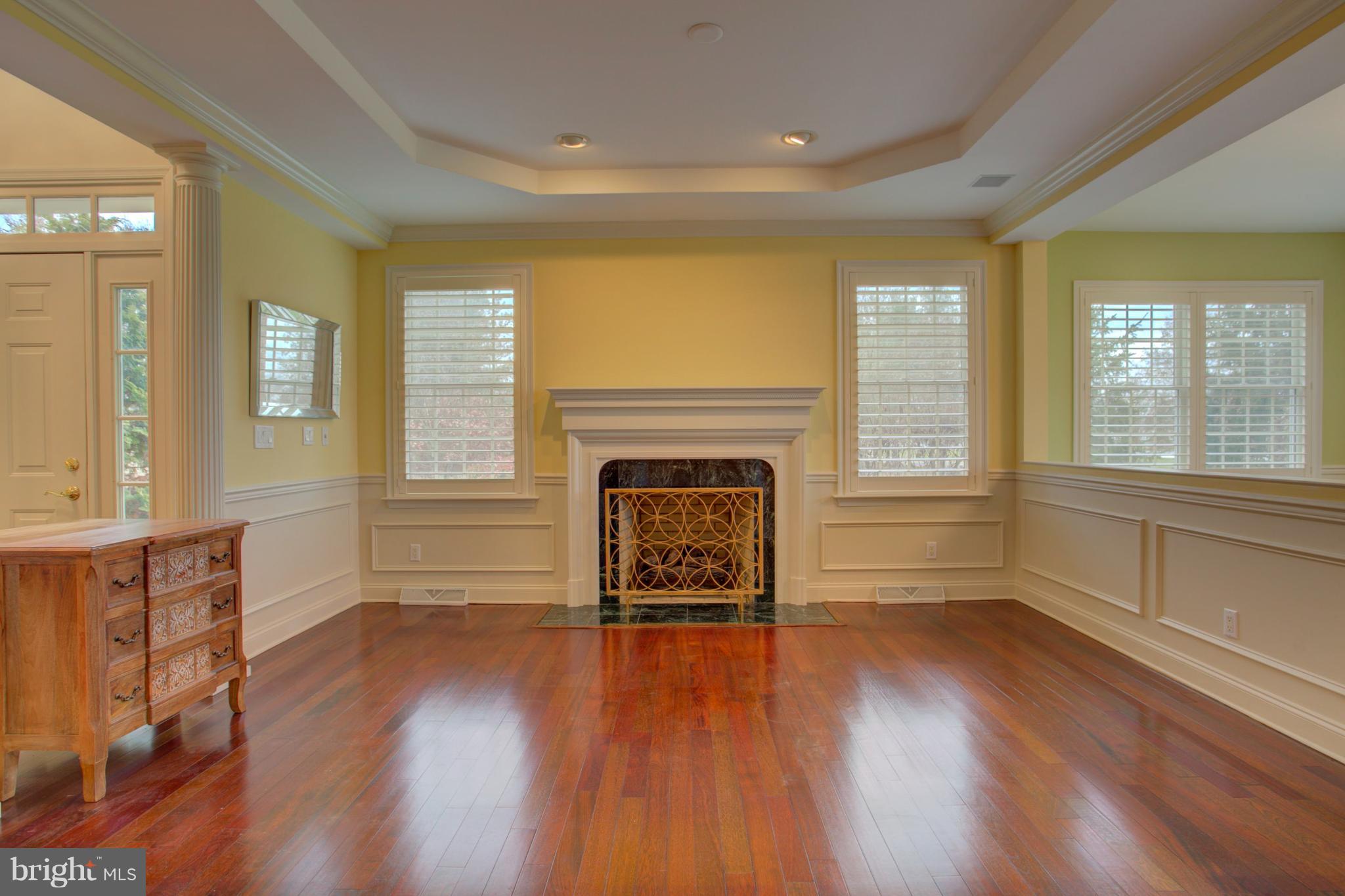 602 Northfield Road Lititz, PA 17543 - Photo 7 of 48 LIVING ROOM