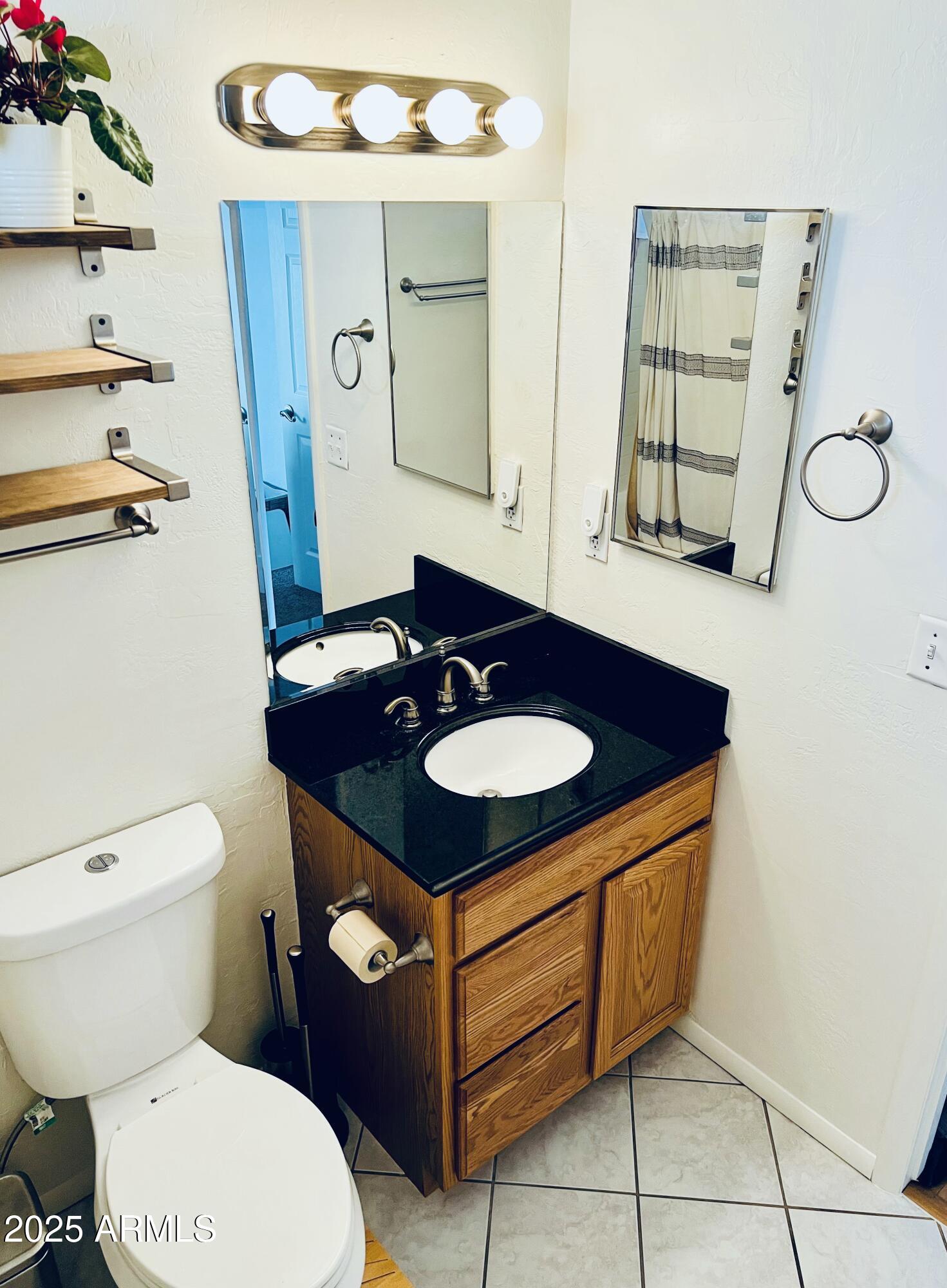 330 West Roundup Road Payson, AZ 85541 - Photo 11 of 31 Bathroom