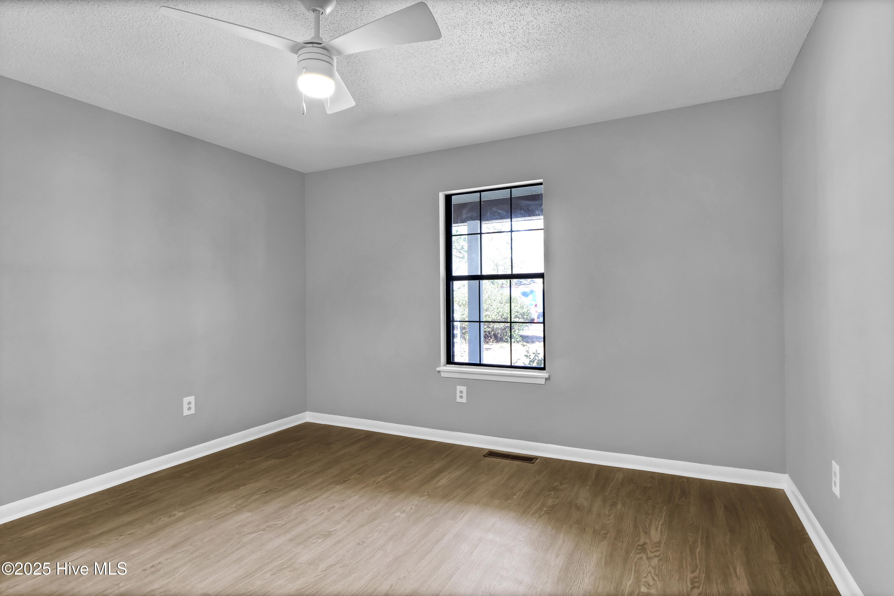 139 Charter Drive Wilmington, NC 28403 - Photo 17 of 22 P1200227