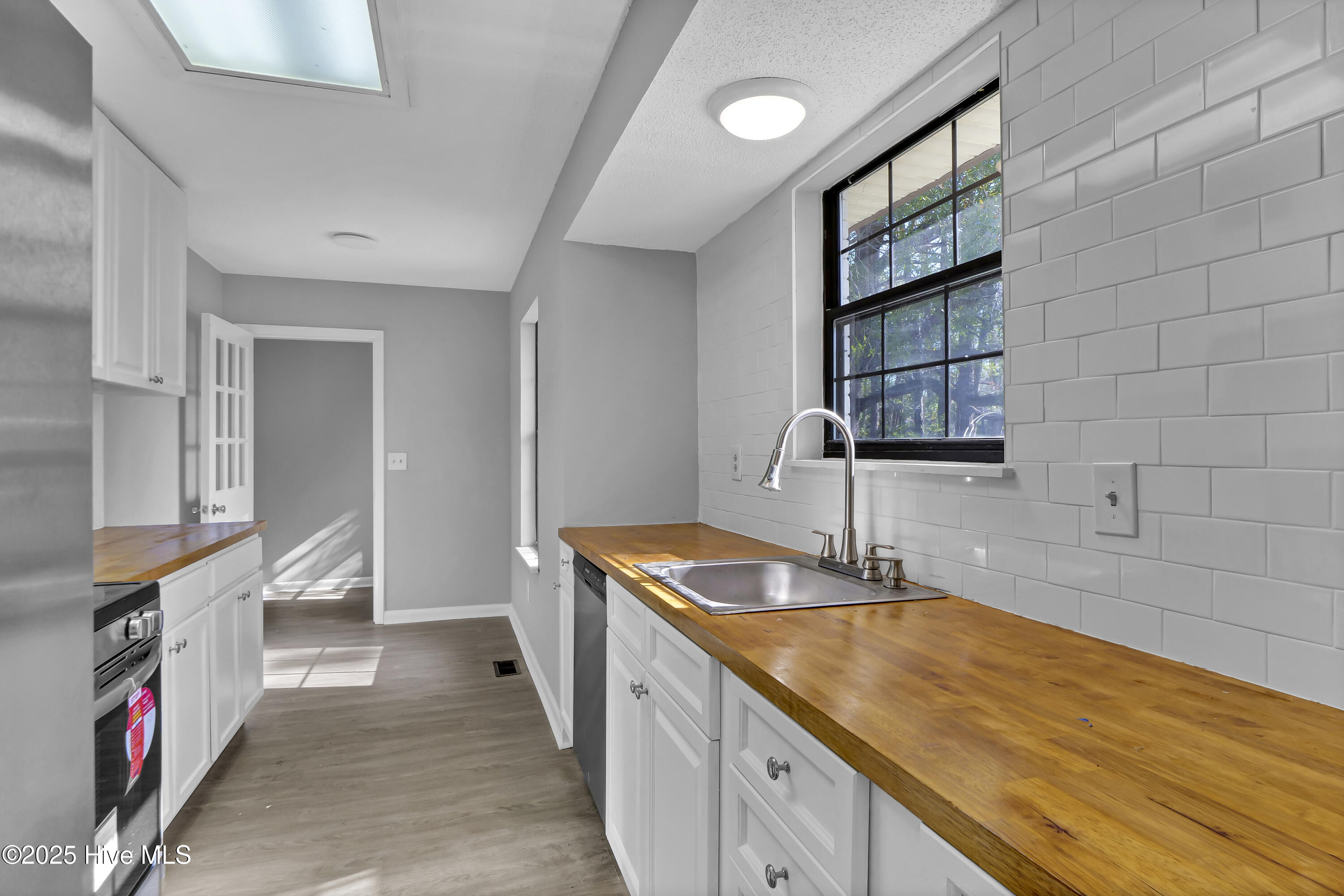 139 Charter Drive Wilmington, NC 28403 - Photo 7 of 22 P1200237