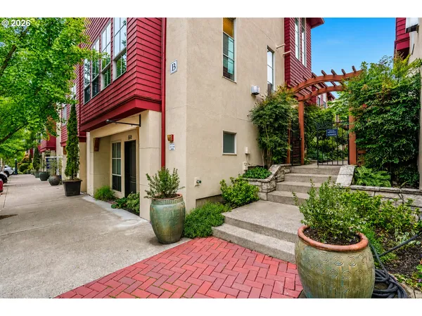 $719,000 | 562 2nd Street, Lake Oswego, OR 97034