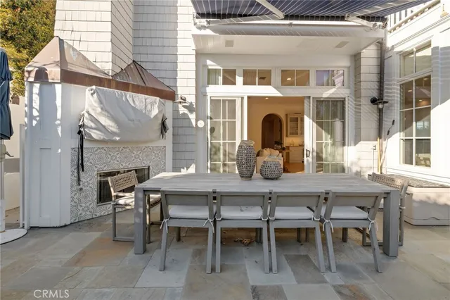 $5,300,000 | 1450 6th Street, Manhattan Beach, CA 90266