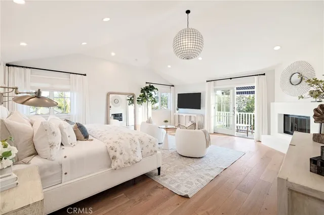 $5,300,000 | 1450 6th Street, Manhattan Beach, CA 90266