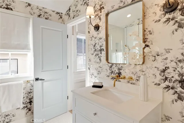 $5,300,000 | 1450 6th Street, Manhattan Beach, CA 90266