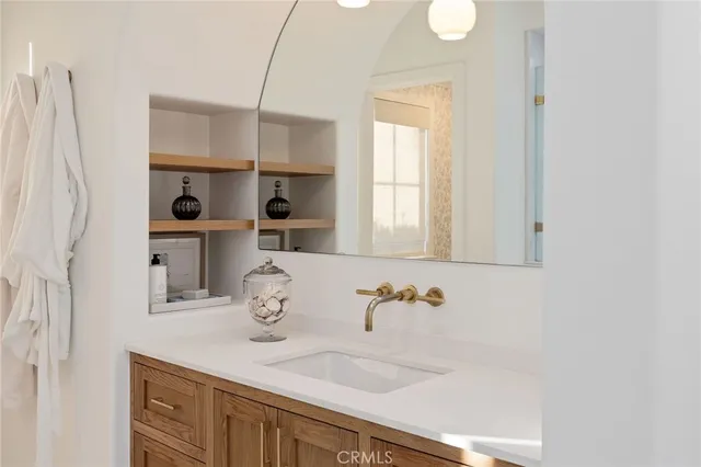 $5,300,000 | 1450 6th Street, Manhattan Beach, CA 90266