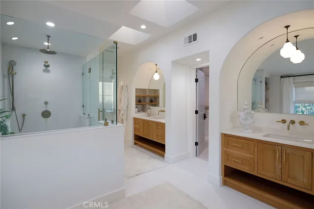 $5,300,000 | 1450 6th Street, Manhattan Beach, CA 90266