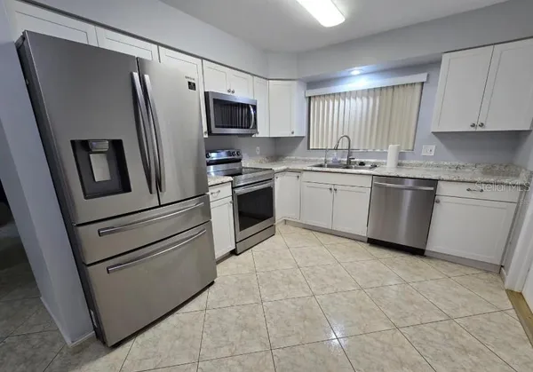 $2,650 | 927 Grand Cayman Court, Orlando, FL 32835
