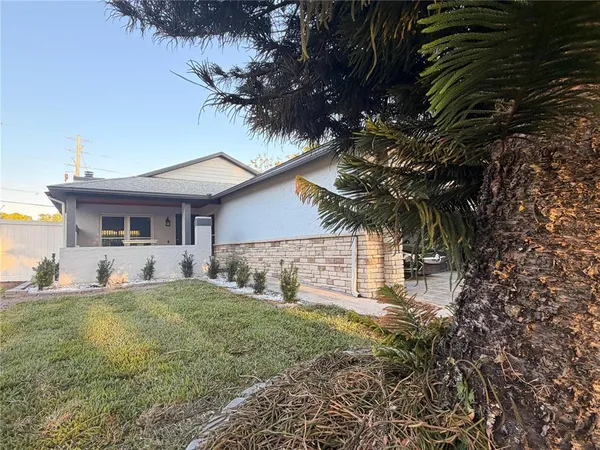 $2,650 | 927 Grand Cayman Court, Orlando, FL 32835