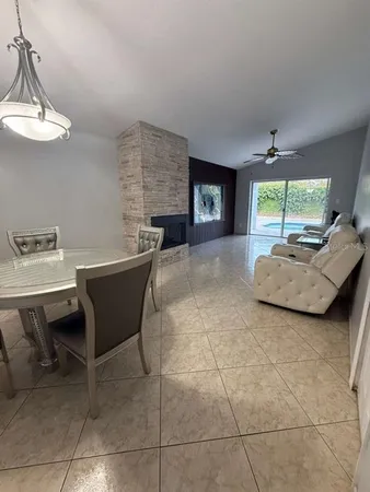 $2,650 | 927 Grand Cayman Court, Orlando, FL 32835