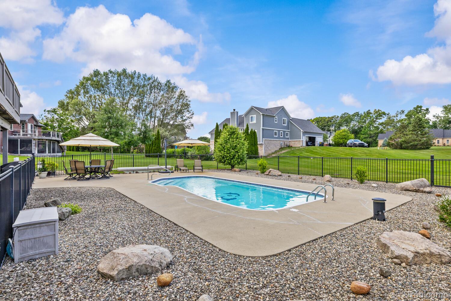 1131 Thorn Ridge Drive Howell, MI 48843 - Photo 37 of 47 42_1131_Thorn_Ridge_Dr45_mls.jpg