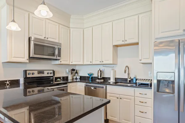 $699,900 | 275 Ocean Boulevard, Unit 503, Hampton, NH 03842