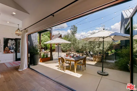 $2,395,000 | 28960 Crags Drive, Agoura Hills, CA 91301