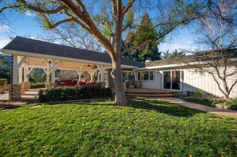 $2,688,000 | 12170 Calle Uvas, Gilroy, CA 95020