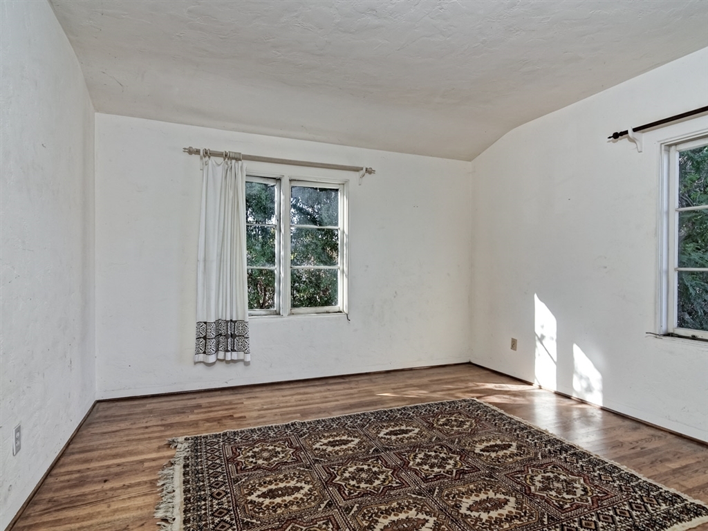 654 J Avenue Coronado, CA 92118 - Photo 17 of 25