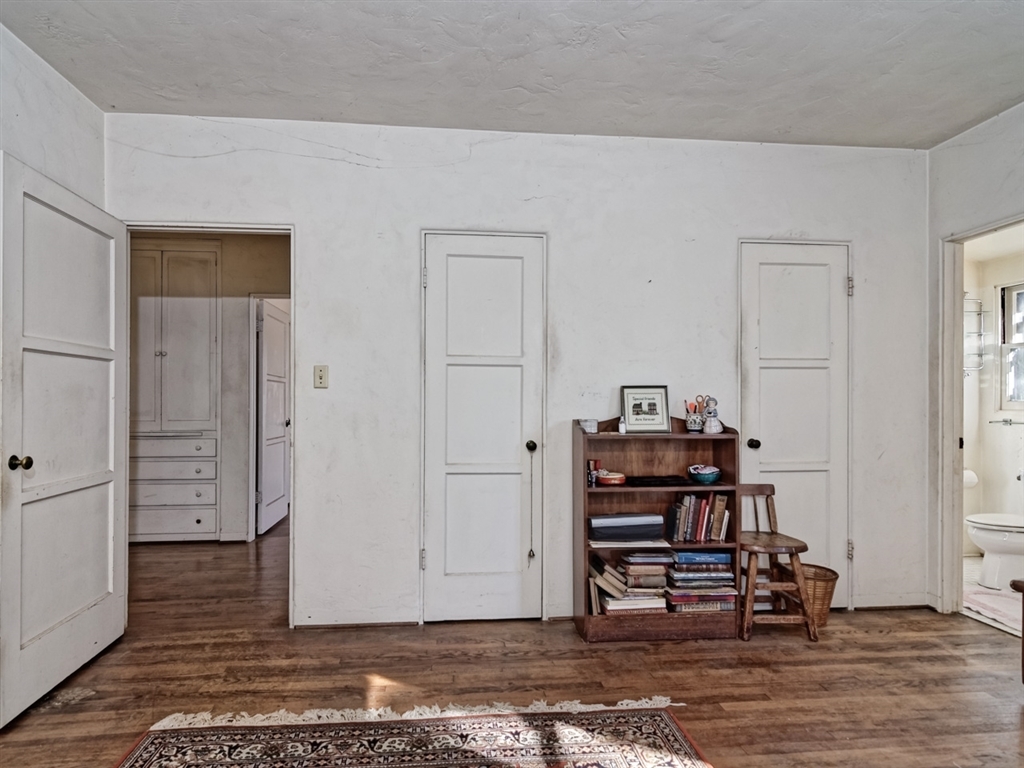 654 J Avenue Coronado, CA 92118 - Photo 18 of 25