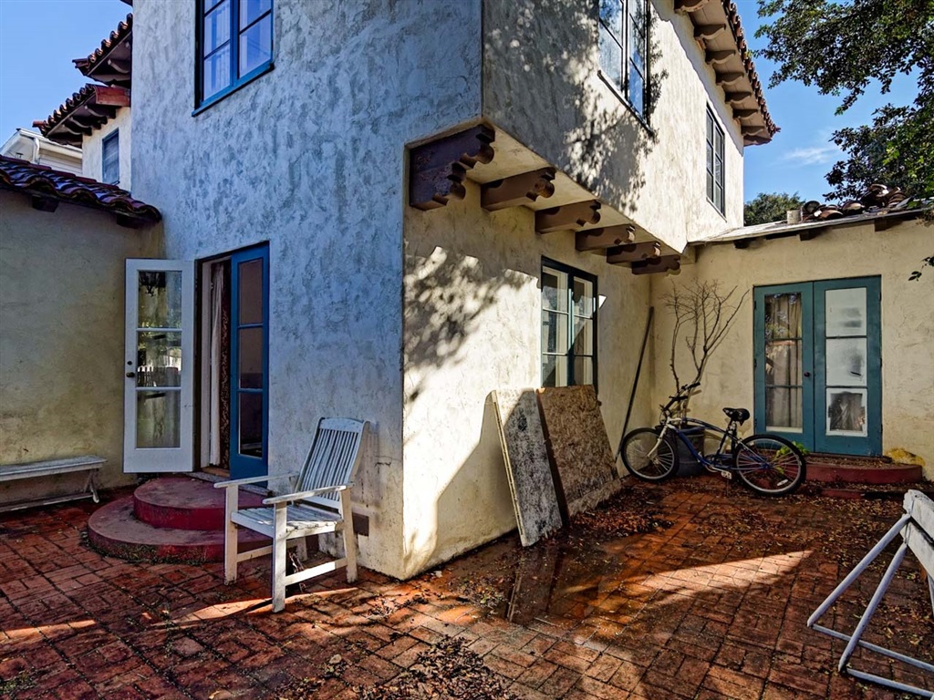 654 J Avenue Coronado, CA 92118 - Photo 23 of 25