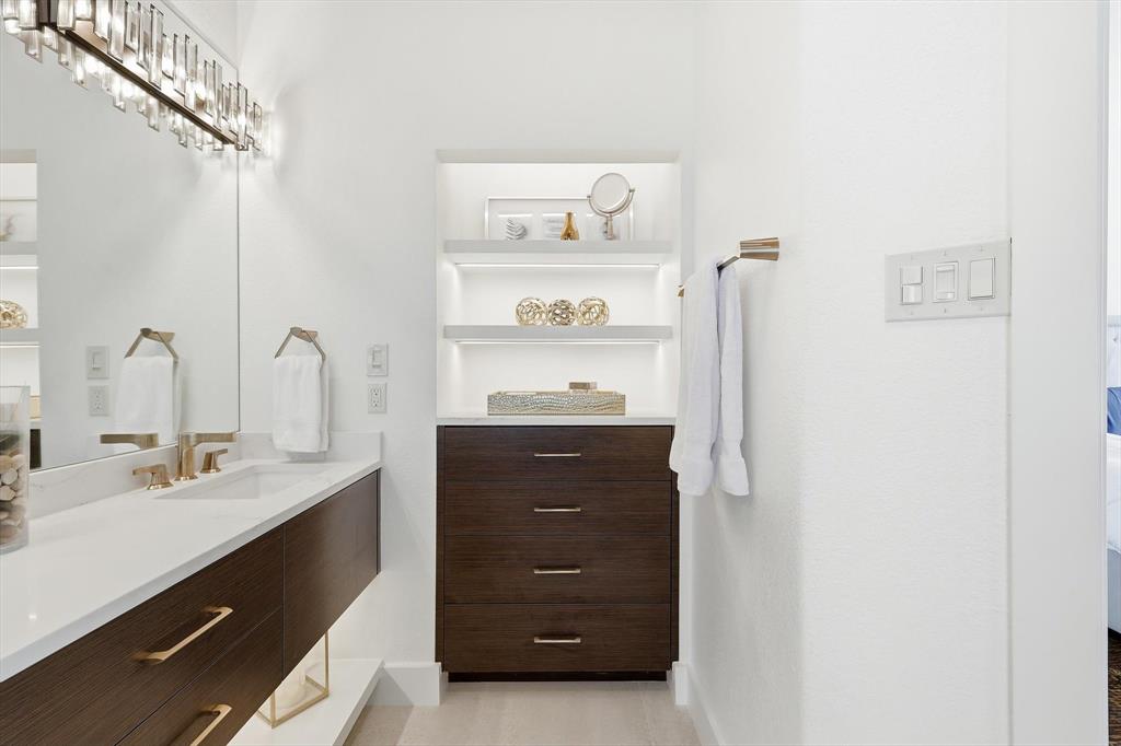 8431 Thatcher Road Lantana, TX 76226 - Photo 23 of 40