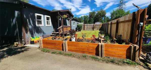$3,000 | 1041 Northeast Old Belfair Highway, Belfair, WA 98528