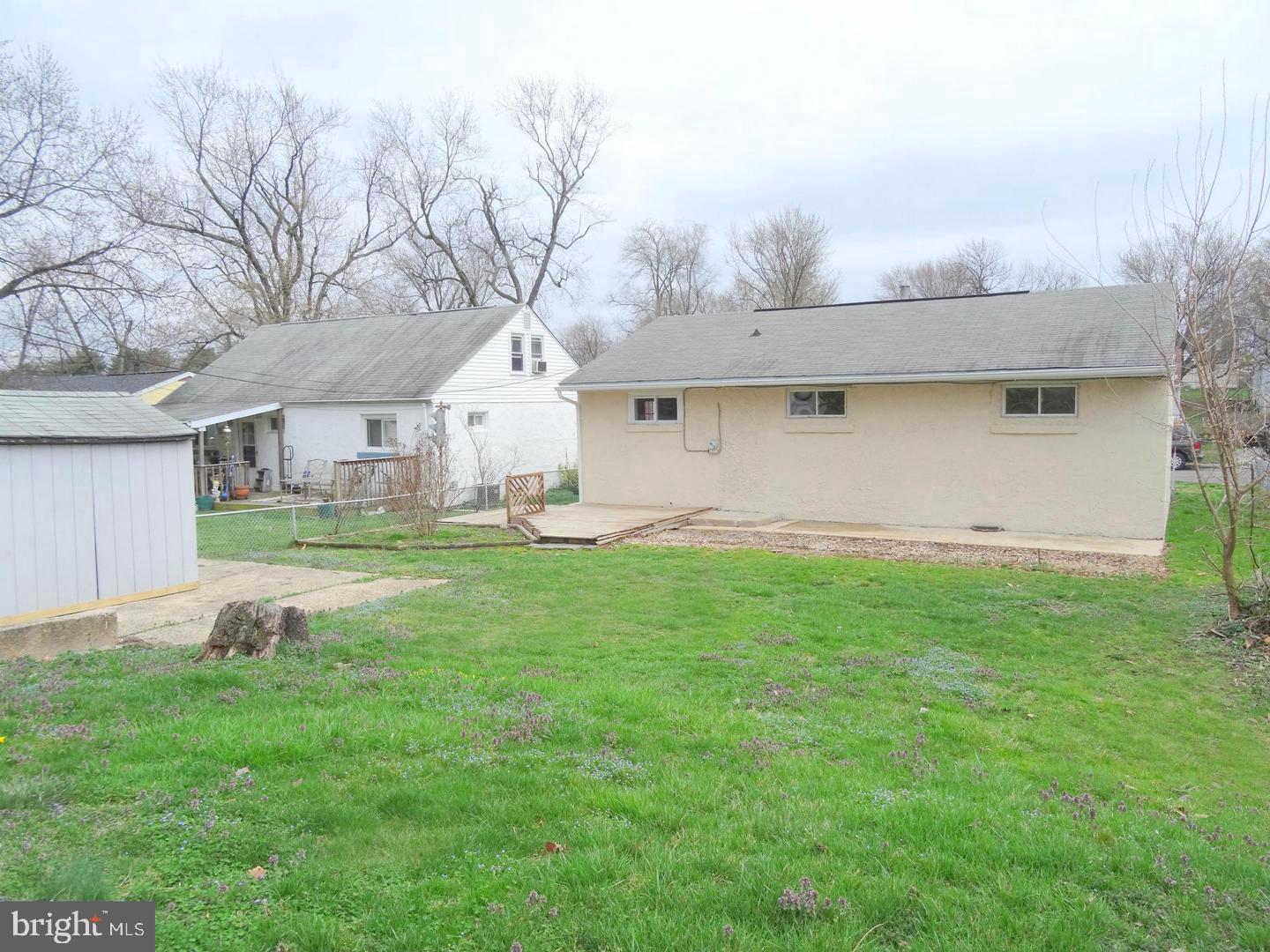 14 Cedar Hill Road Brooklyn, MD 21225 - Photo 10 of 10 a front view of house with yard