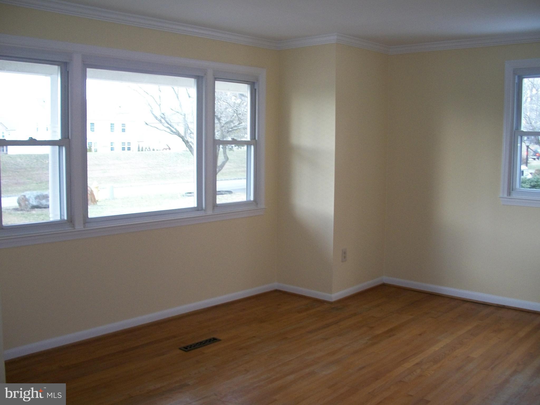 509 West Ring Factory Road Bel Air, MD 21015 - Photo 6 of 30 Living Room