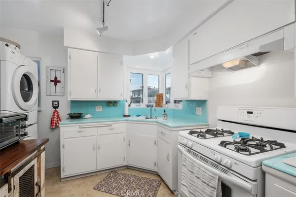 $2,949,000 | 401 Arenoso Lane, San Clemente, CA 92672