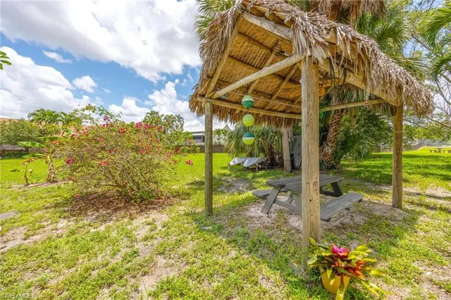 $1,190,000 | 116 Sharwood Drive, Naples, FL 34110