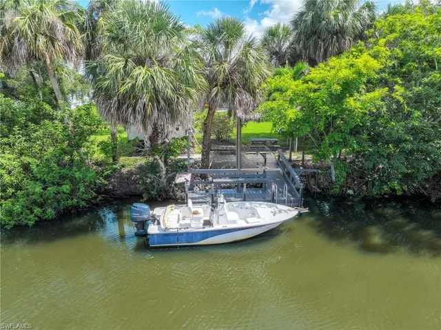 $1,190,000 | 116 Sharwood Drive, Naples, FL 34110