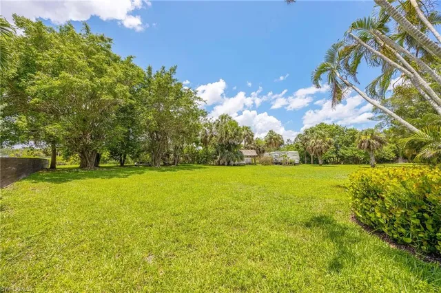 $1,190,000 | 116 Sharwood Drive, Naples, FL 34110