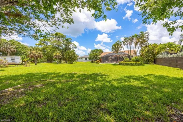$1,190,000 | 116 Sharwood Drive, Naples, FL 34110