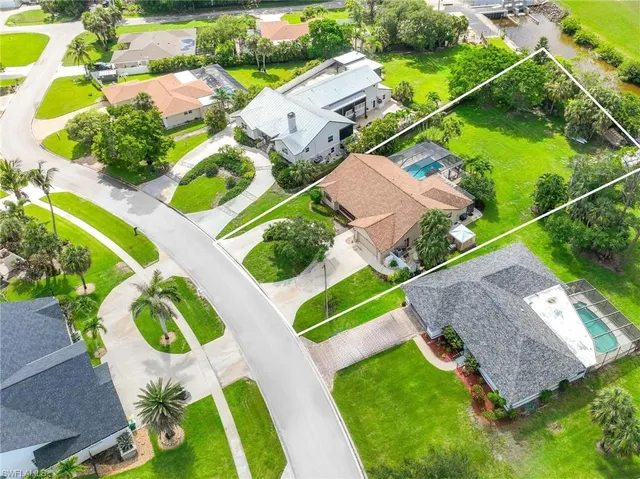 $1,190,000 | 116 Sharwood Drive, Naples, FL 34110
