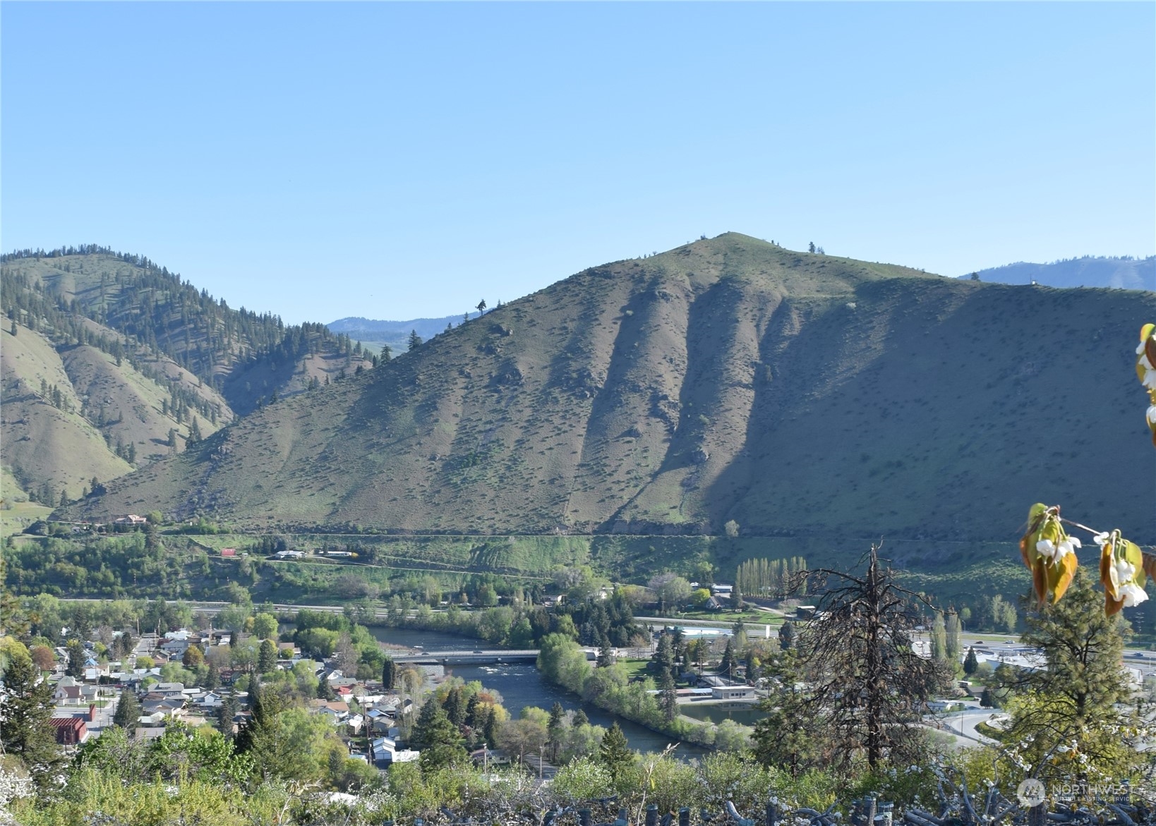 124 Freedom Hills Cashmere, WA 98815 - Photo 18 of 27 a view of a mountain in the distance