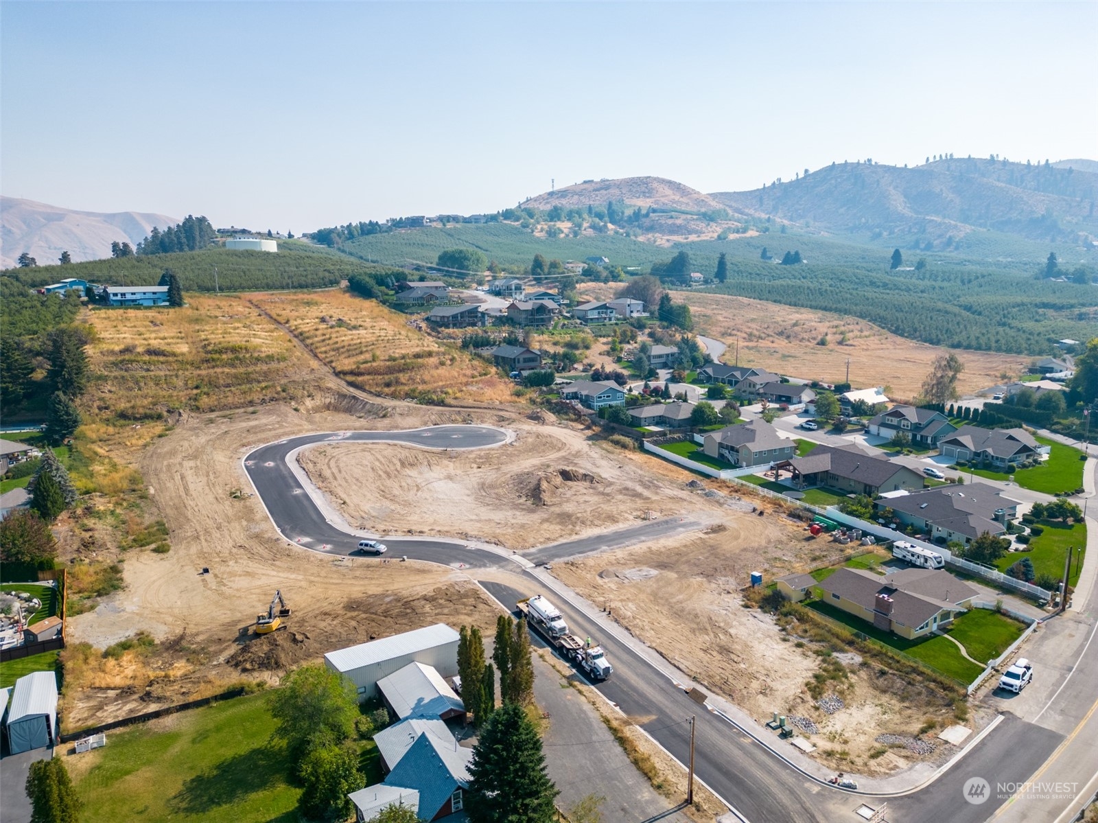 124 Freedom Hills Cashmere, WA 98815 - Photo 5 of 27 an aerial view of residential houses with outdoor space