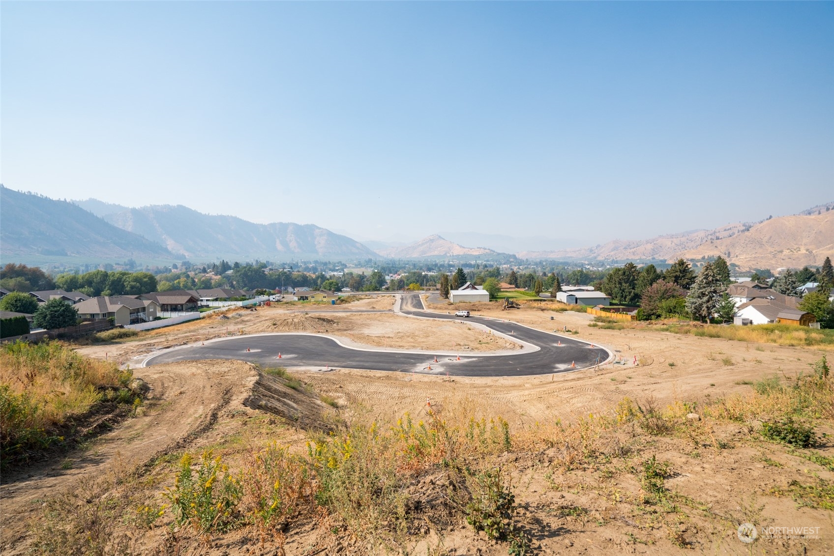 124 Freedom Hills Cashmere, WA 98815 - Photo 10 of 27 a view of lake view and mountain view