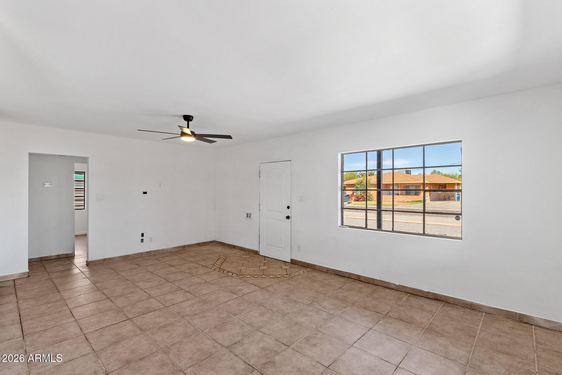 2935 East Portland Street Phoenix, AZ 85008 - Photo 10 of 33 13