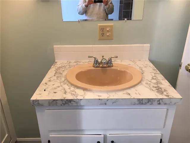 $2,200 | 158 Slater Park Avenue, Unit 1, Pawtucket, RI 02861