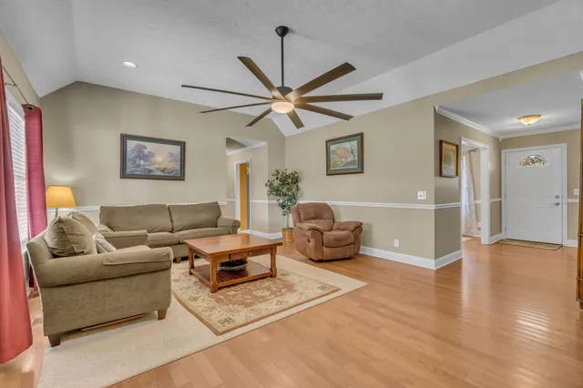 $489,871 | 140 Mount Olivet Road, Wartrace, TN 37183