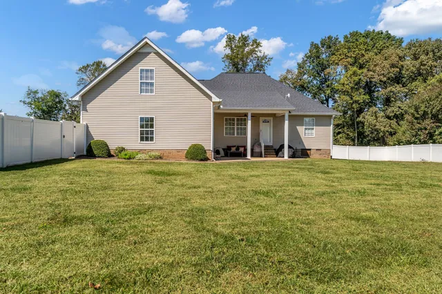 $489,871 | 140 Mount Olivet Road, Wartrace, TN 37183